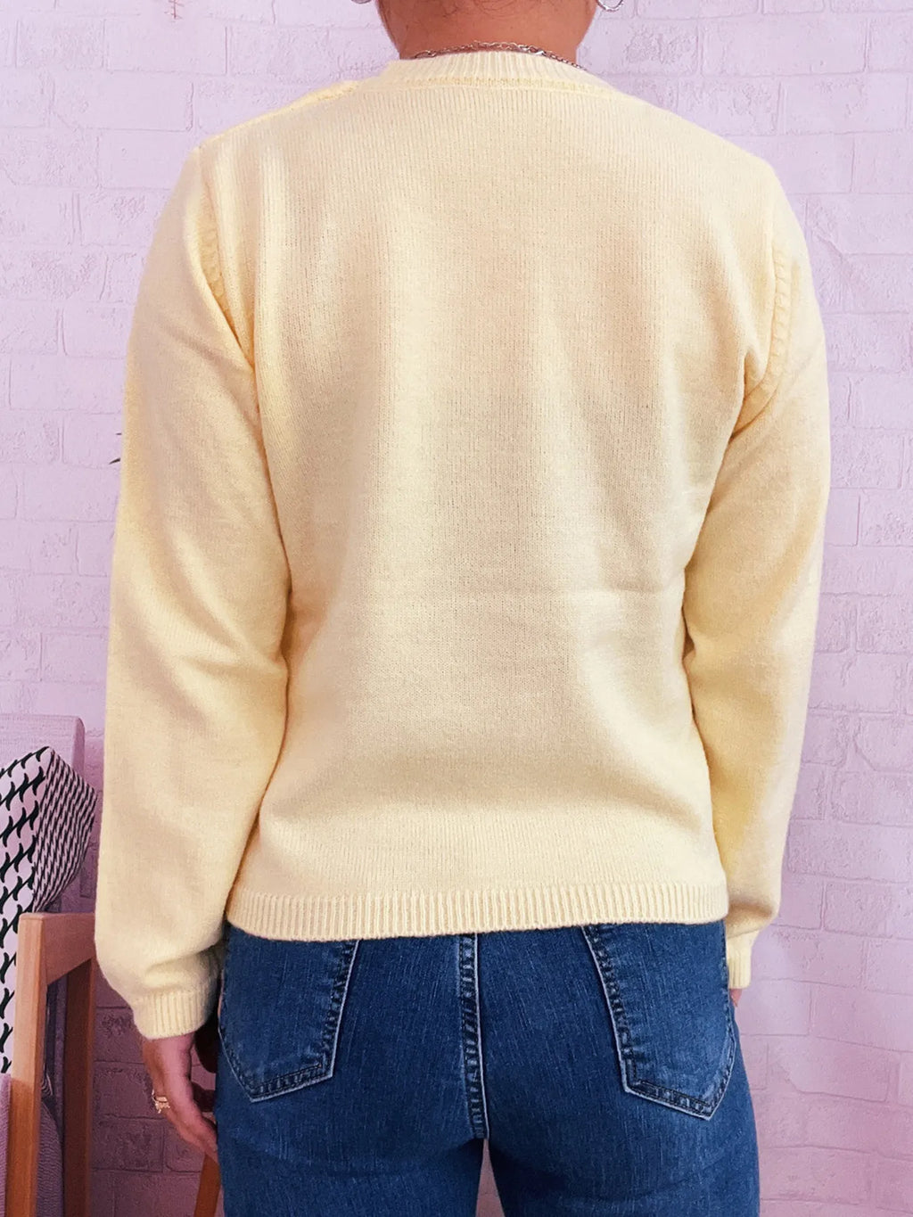 Flower Contrast Round Neck Sweater