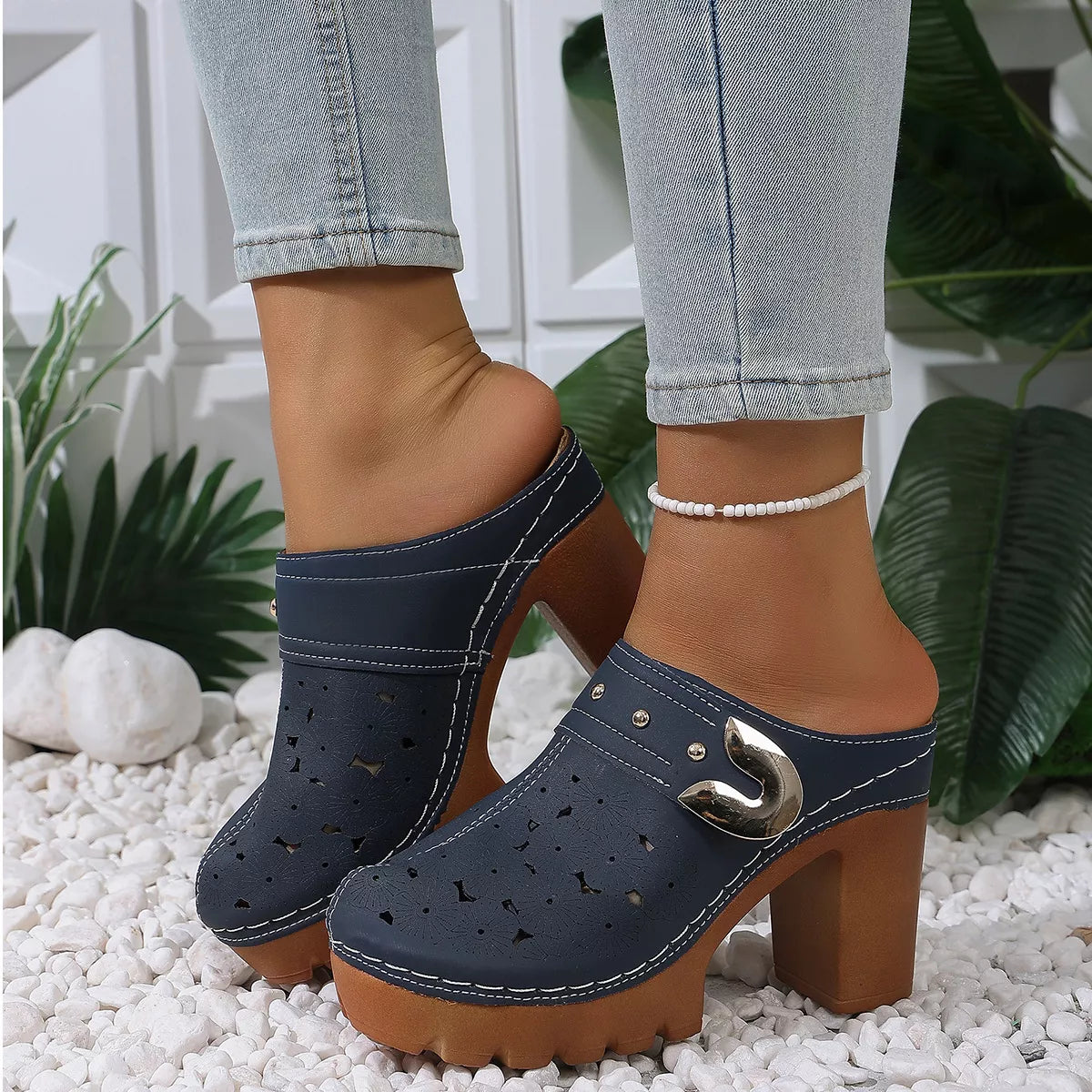 Round Toe Block Heels Sandals