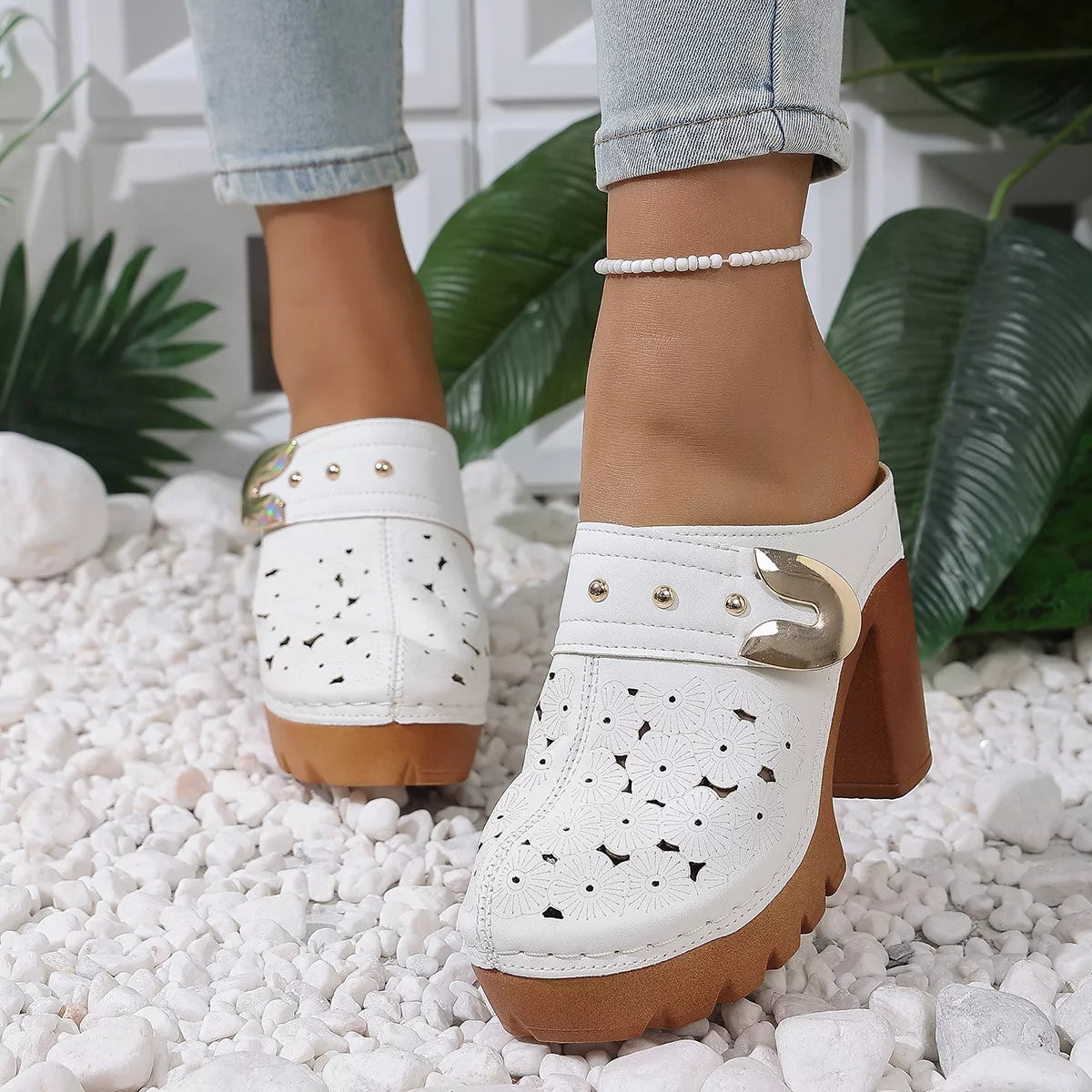 Round Toe Block Heels Sandals