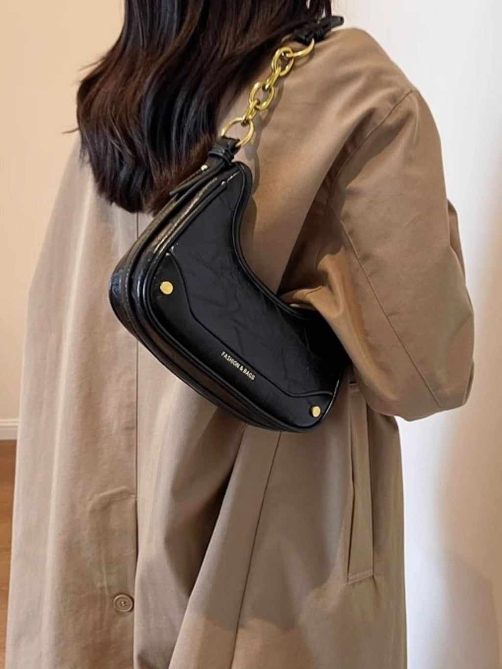 Chain Accent Shoulder Bag