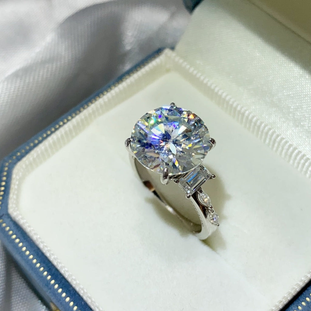 8 Carat Moissanite 925 Sterling Silver Ring