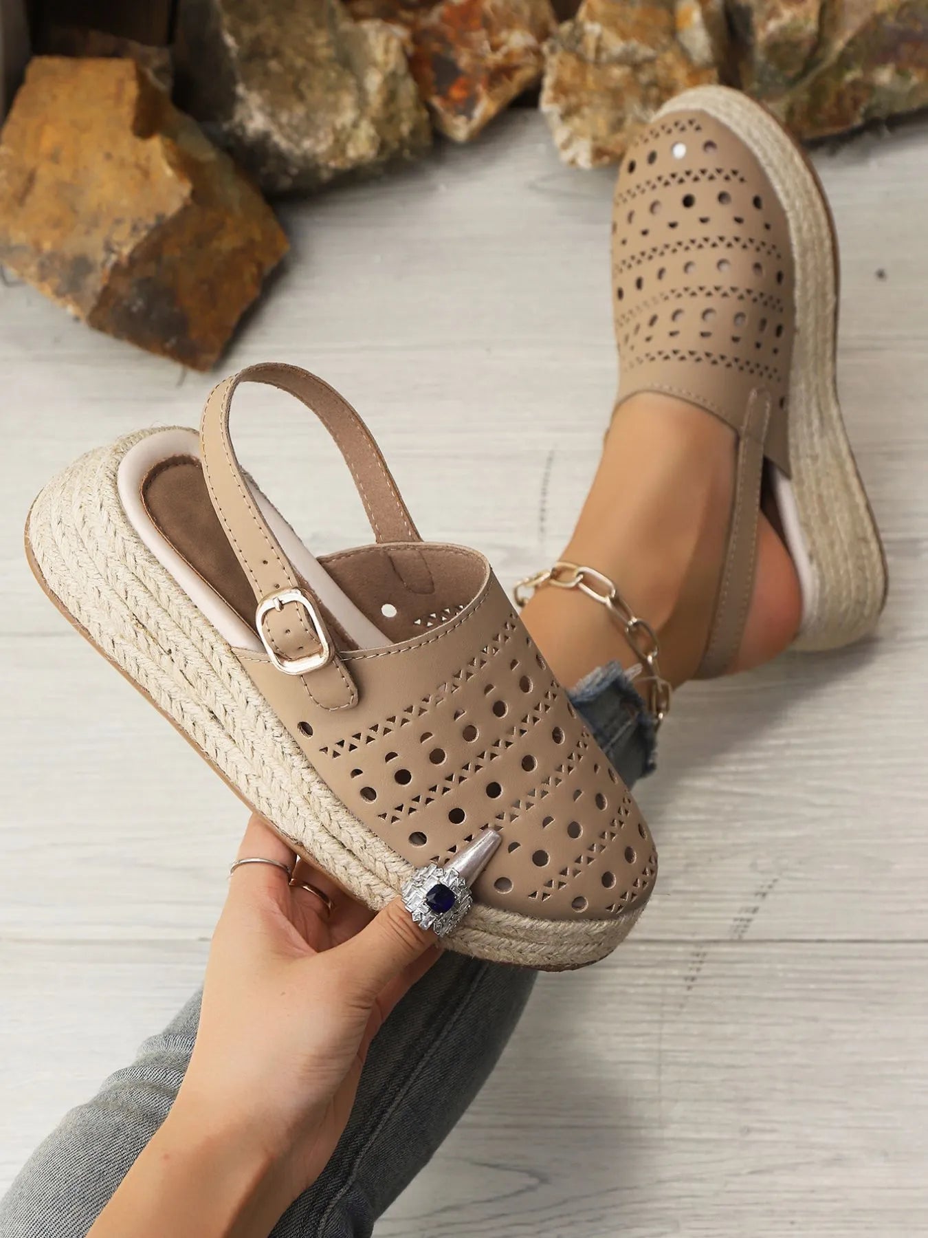 Hollow Out Platform Sandals
