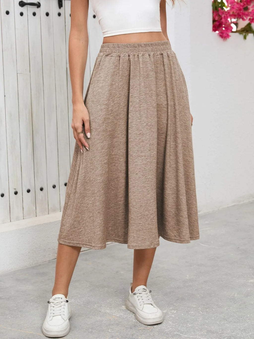 Elastic Waist Skirt With Pockets