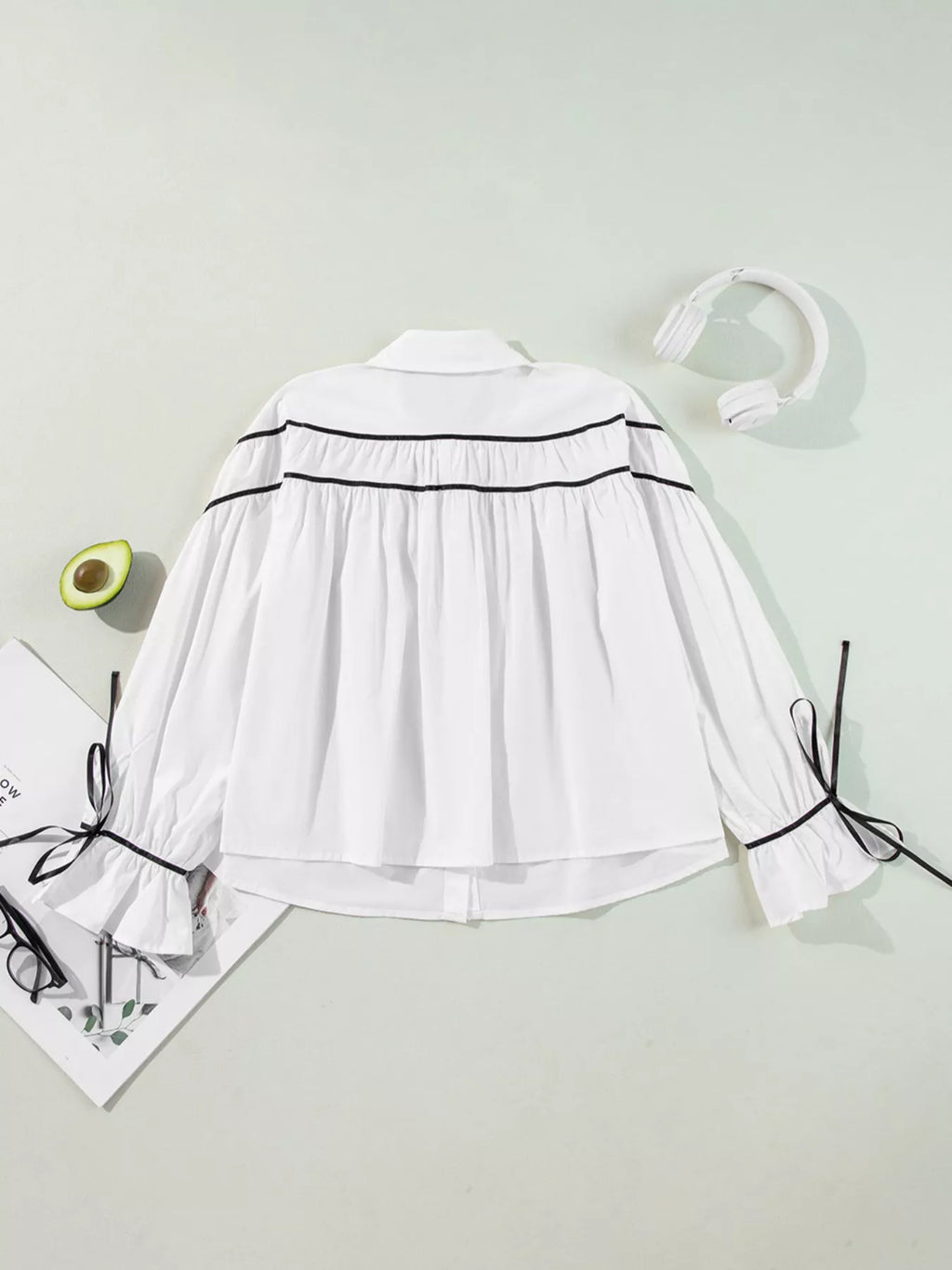 Elegant Contrast Bow-Tie Ruffle Blouse
