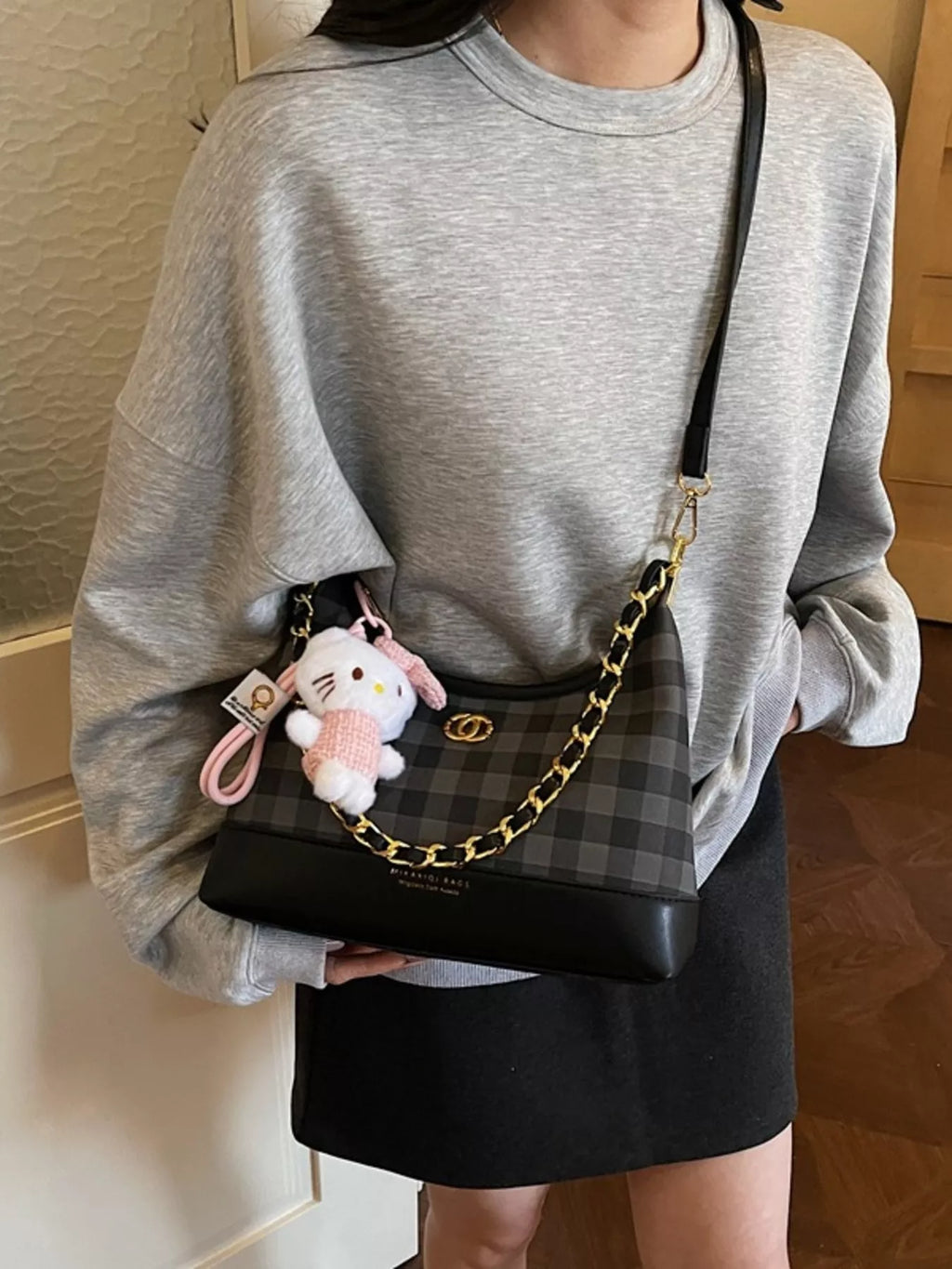 Plaid Pattern Chain Decor Shoulder Bag