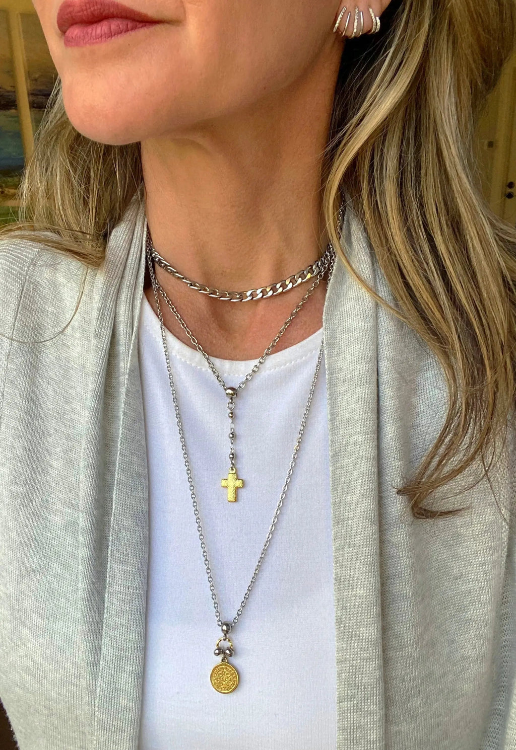 CROSS LARIAT CHOKER
