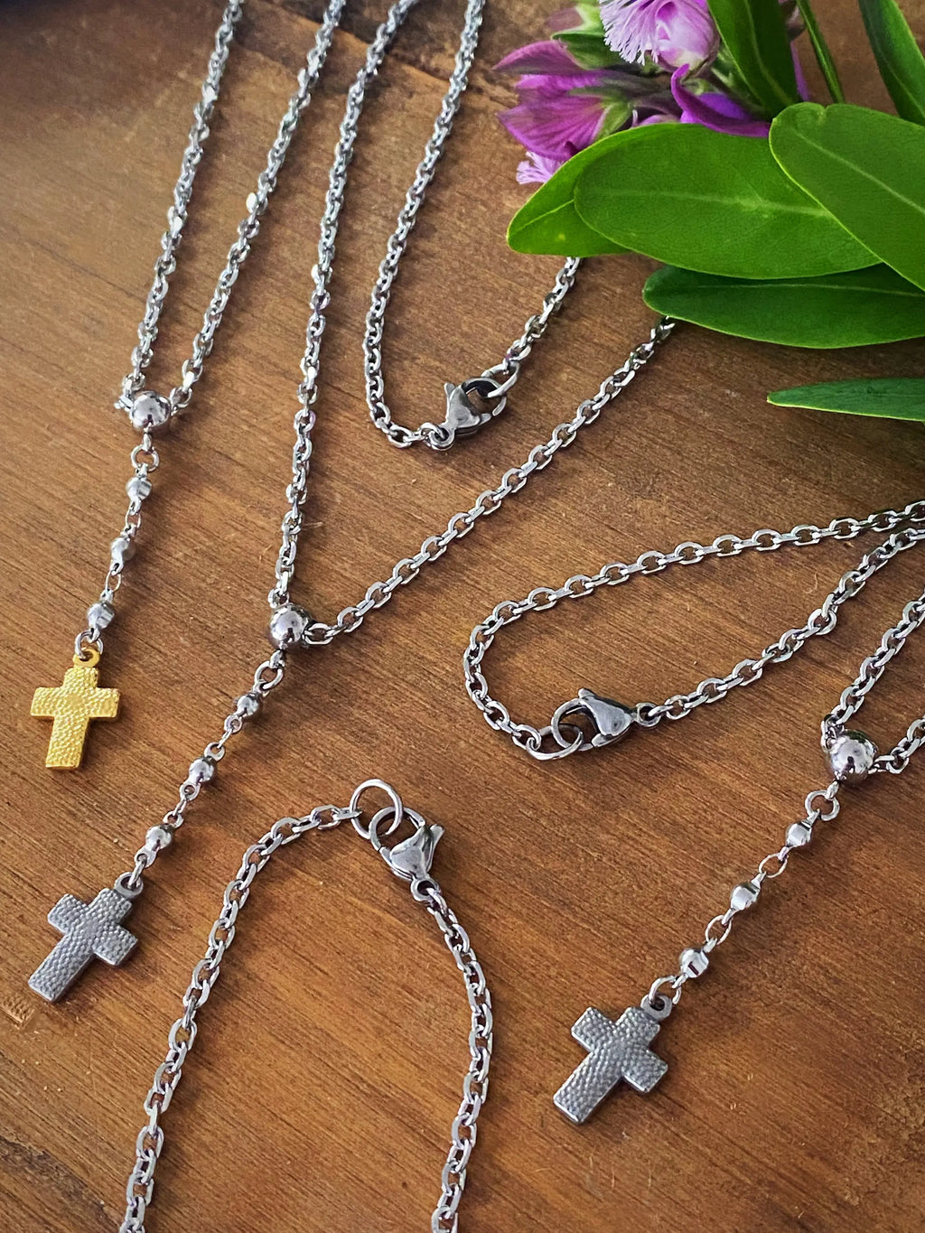 CROSS LARIAT CHOKER