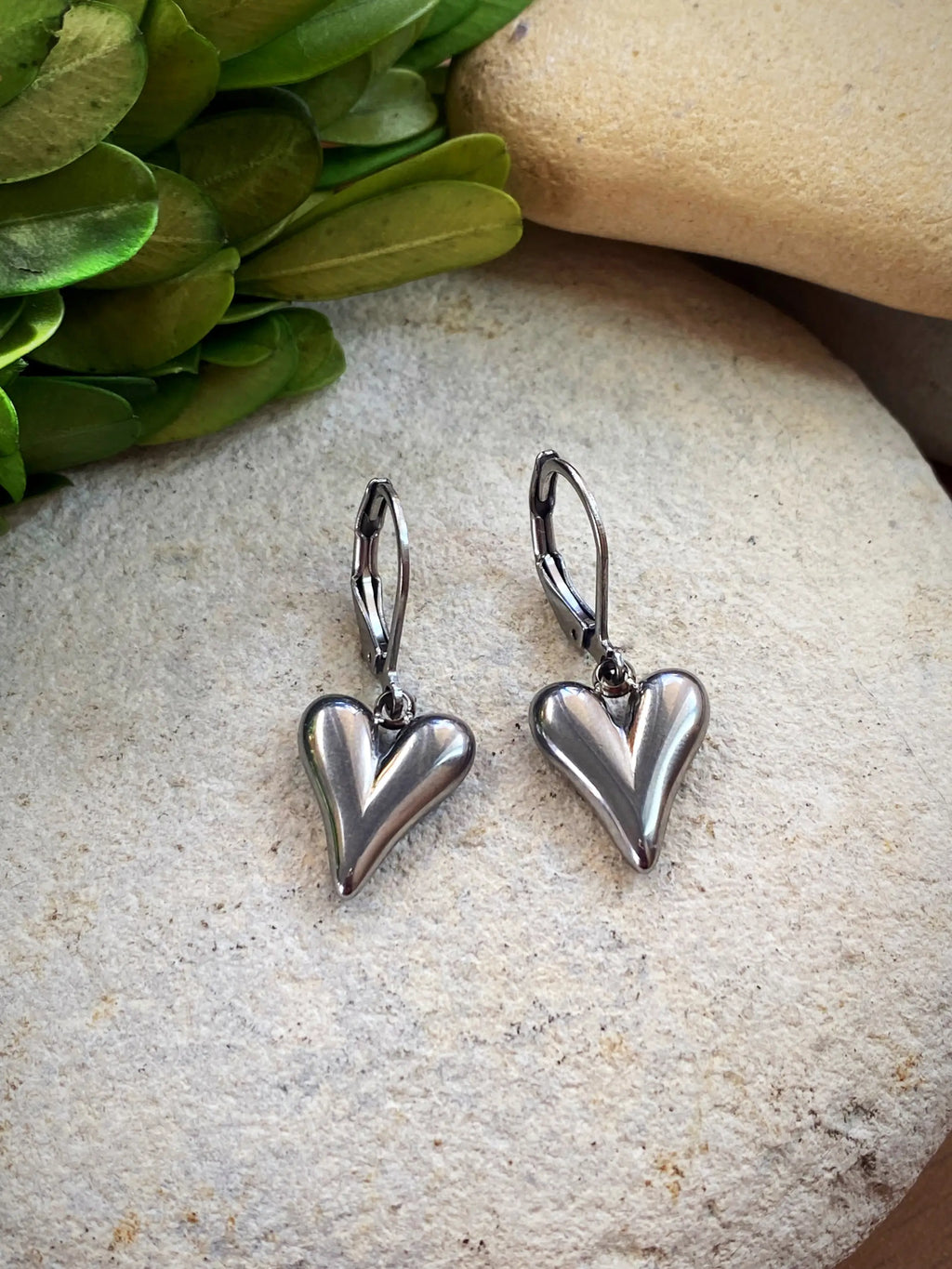 SILVER HEART EARRINGS