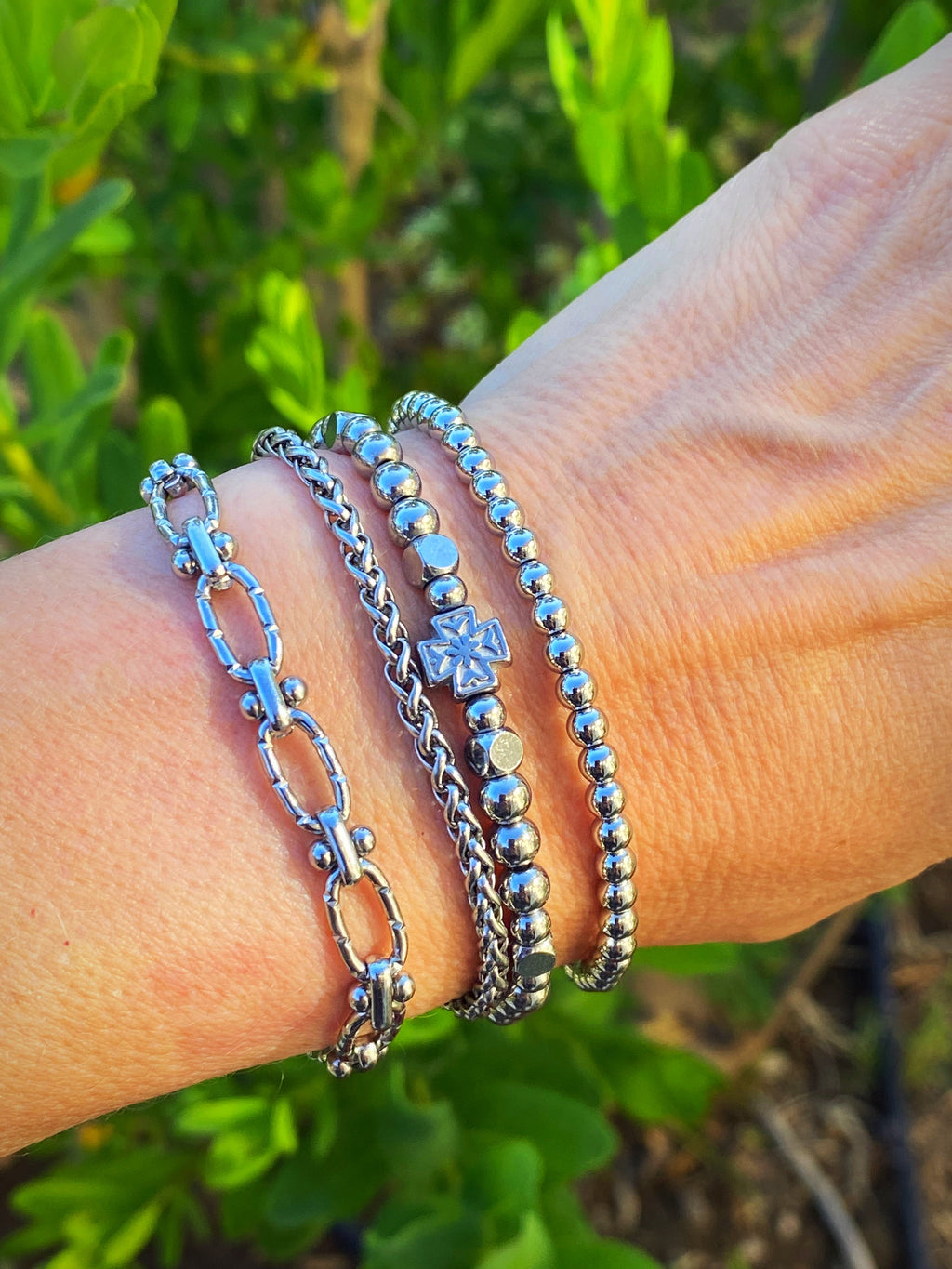 CLASSIC BEADED BRACELET