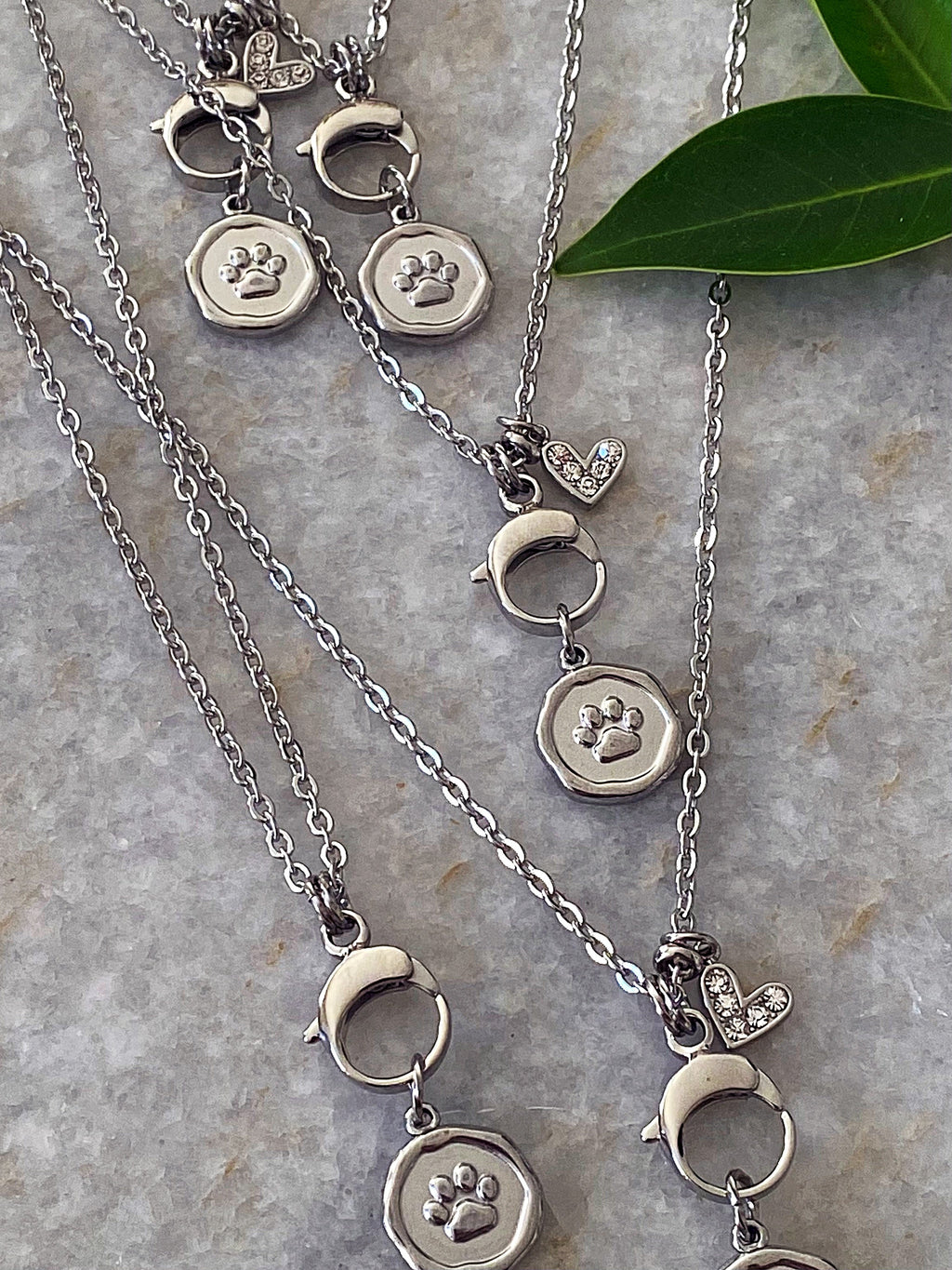 PAW PRINT NECKLACE