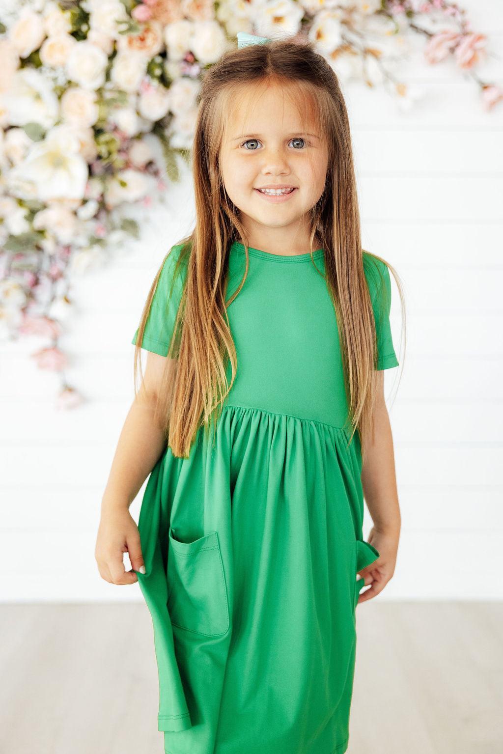 Kelly Green S/S Pocket Twirl Dress