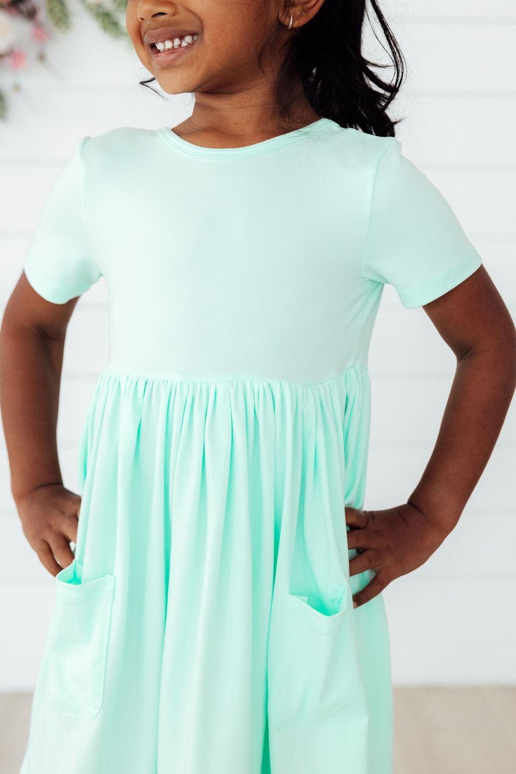 Pastel Green S/S Pocket Twirl Dress