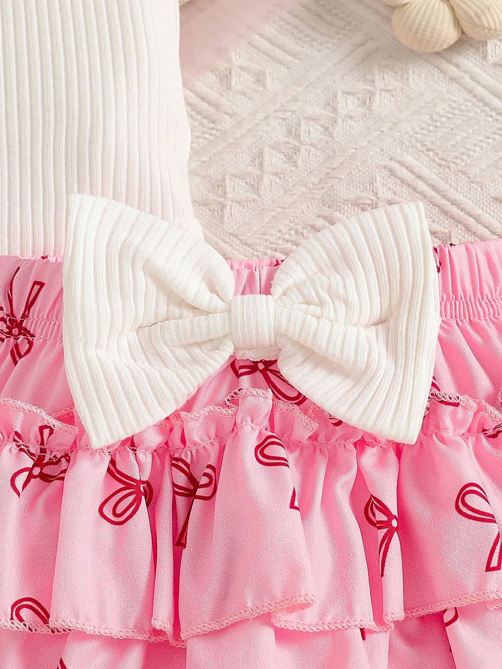 Baby girl summer cute bow decoration camisole printed bow ribbed white romper with white bow, color-contrast pink bow all-over p