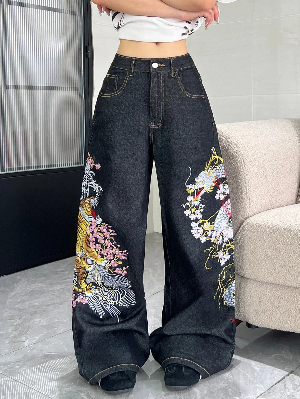 1 Pc American Retro Dragon And Tiger Embroidered Loose Jeans For Women, Street Hip-Hop Fashion Versatile Black Wide-Leg Pants