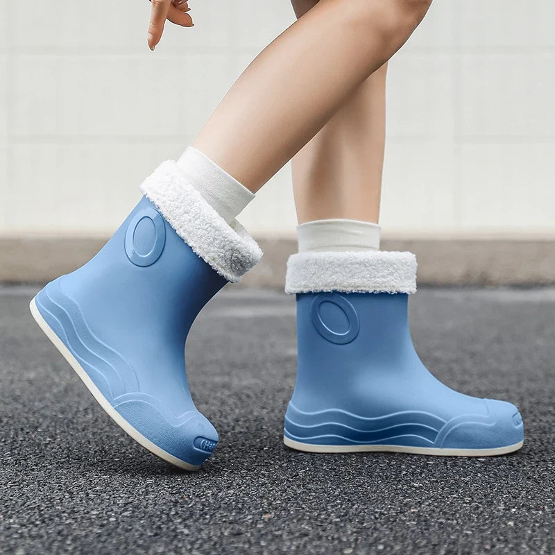 Lightweight rain boots for women, mid tube Japanese rain boots, anti slip, waterproof, wear-resistant thick soled rubber shoes,