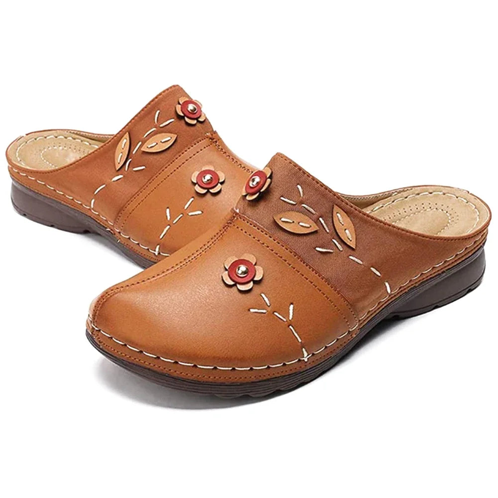 Women Clogs Sandals Wear-resistant Non-slip Soles Ladies Comfort Closed Toe Wedges Platform Shoes Soft Breathable Flower Slipper