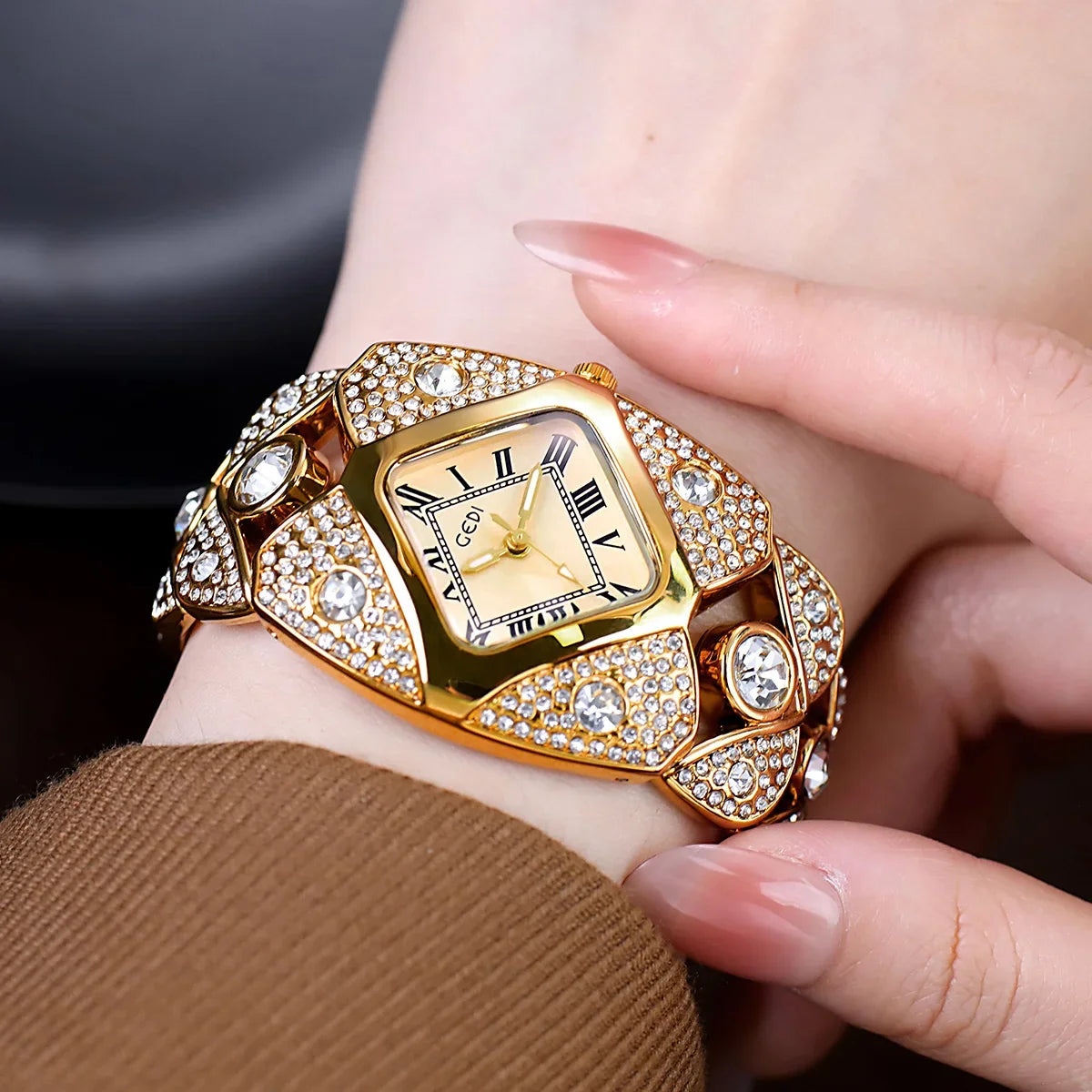 New Women Watch Light Luxury Brand Diamond Inlaid Bracelet Watches