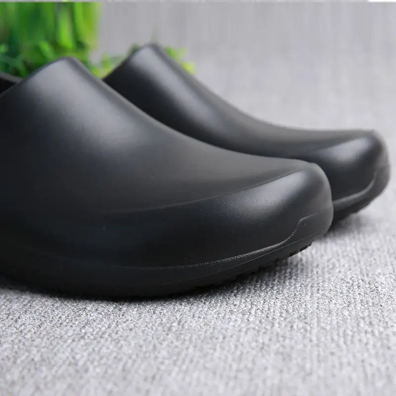 Non-Slip Chef Shoes for Both Men and Women - Lightweight and Comfortable Slip-On Wooden-Soled Shoes, Eva Upper + Waterproof/Non-Slip Rubber Sole - All-Weather Standing Work Shoes, Suitable for Kitchens, Hospitals, Restaurants