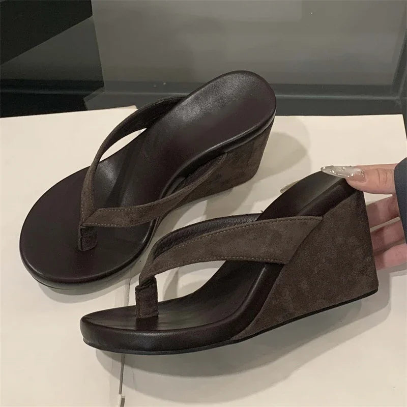 2026 New Summer Leopard Print Clip Toe Platform Wedges Women Slippers Fashion Thick Bottom High Heels Flip Flops Shoes