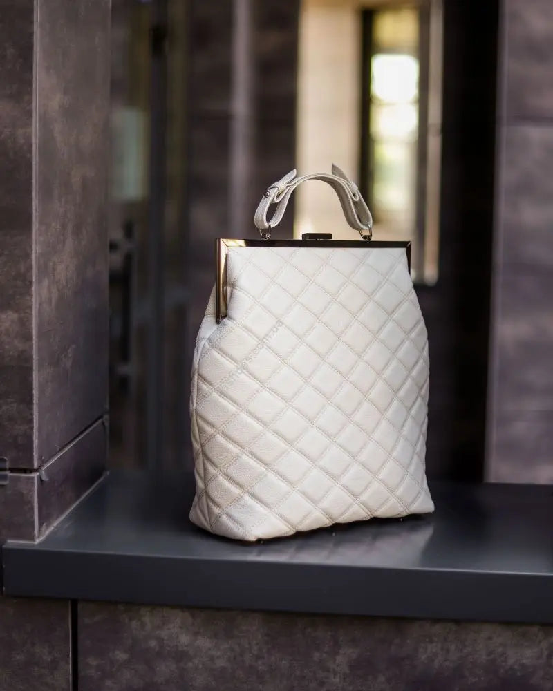 LOST IN VINTAGE Artificial Leather Bag Rhombus Fabric Kiss-lock Big Female Clutch Handbag Proudly Carried In Hand 36x30x15cm