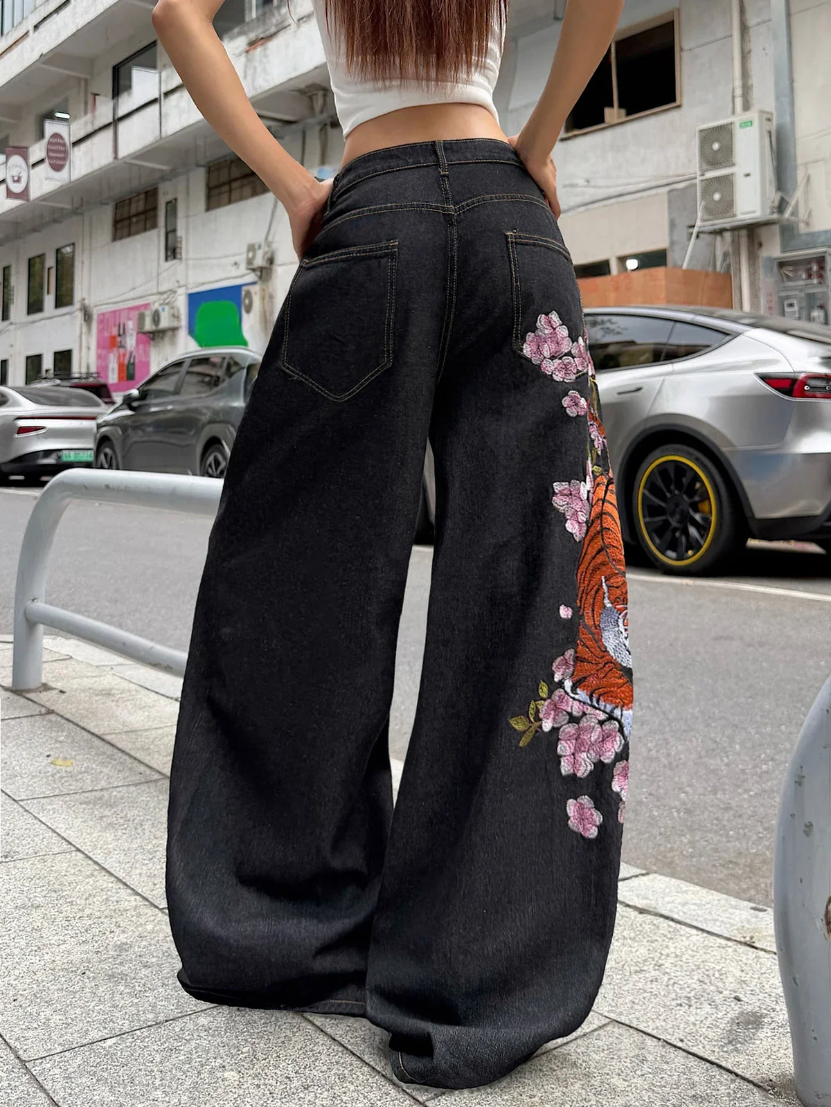 American Retro Tiger Flower Embroidered Black Loose Wide-Leg Jeans For Women, Street Hip-Hop Fashionable And Versatile Trousers