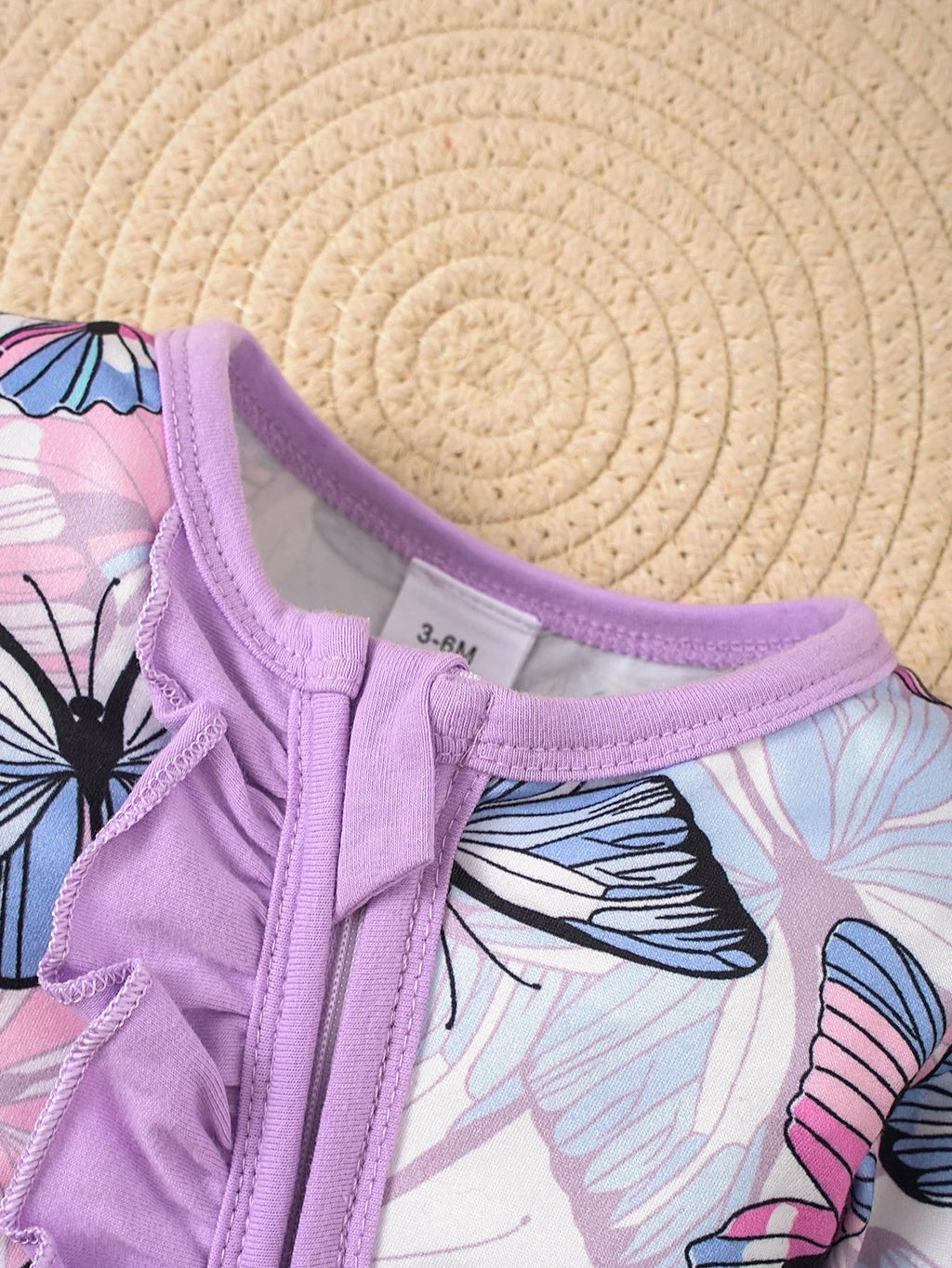 Spring and summer baby newborn zip-up footed onesie set, including a hat and a scarf, three-piece set