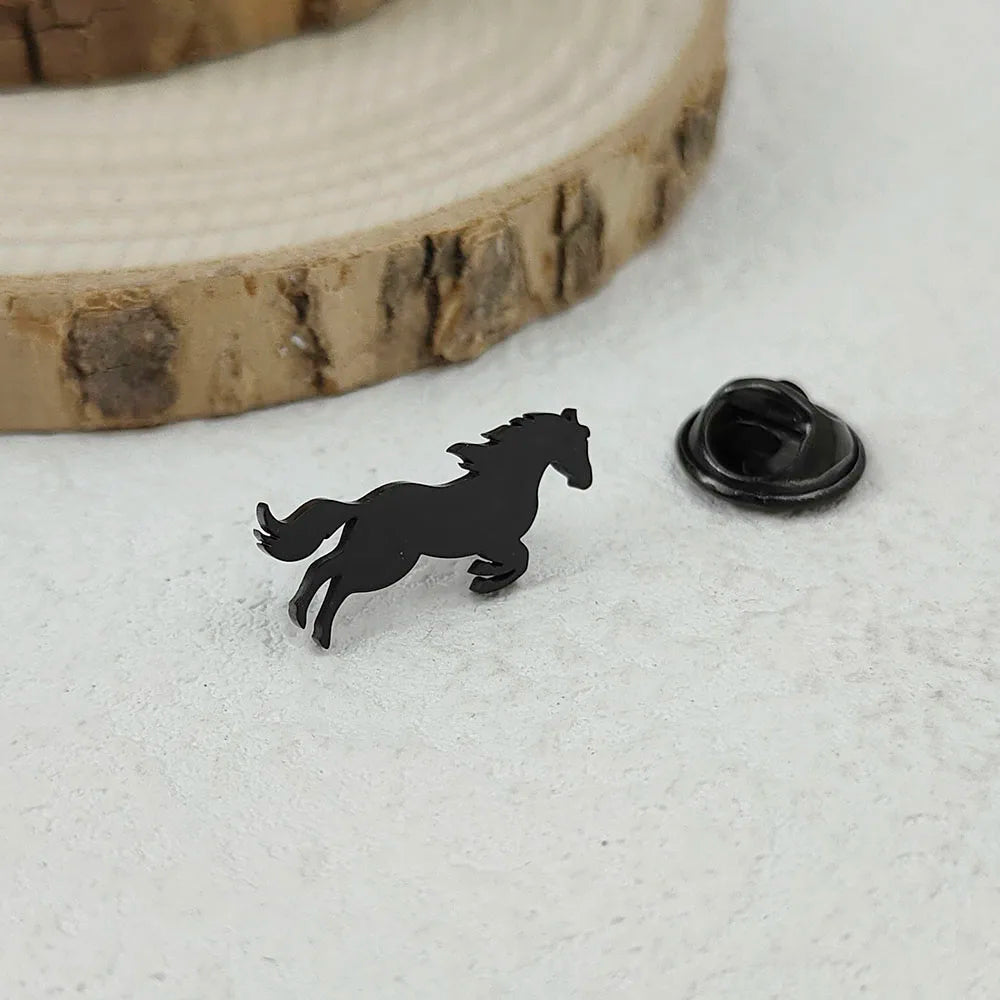 New horse gold-plated 18K stainless steel brooch, waterproof and non-fading badge set, suit lapel pin, wedding party wearing