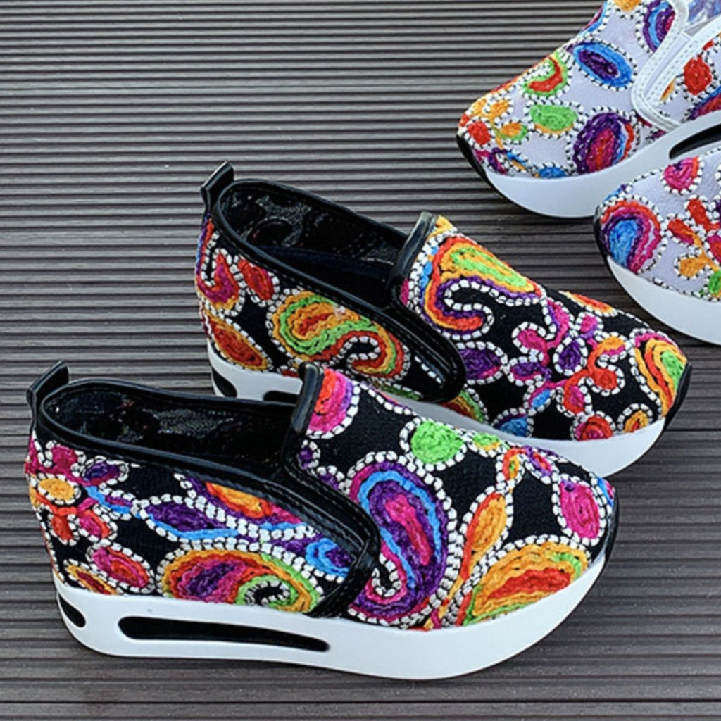 Printed Platform Round Toe Sneakers