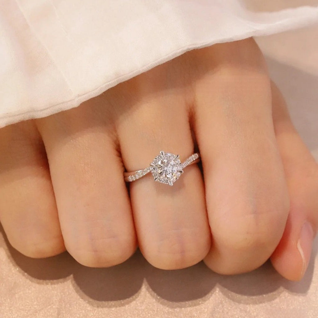 1 Carat Moissanite 925 Sterling Silver Ring