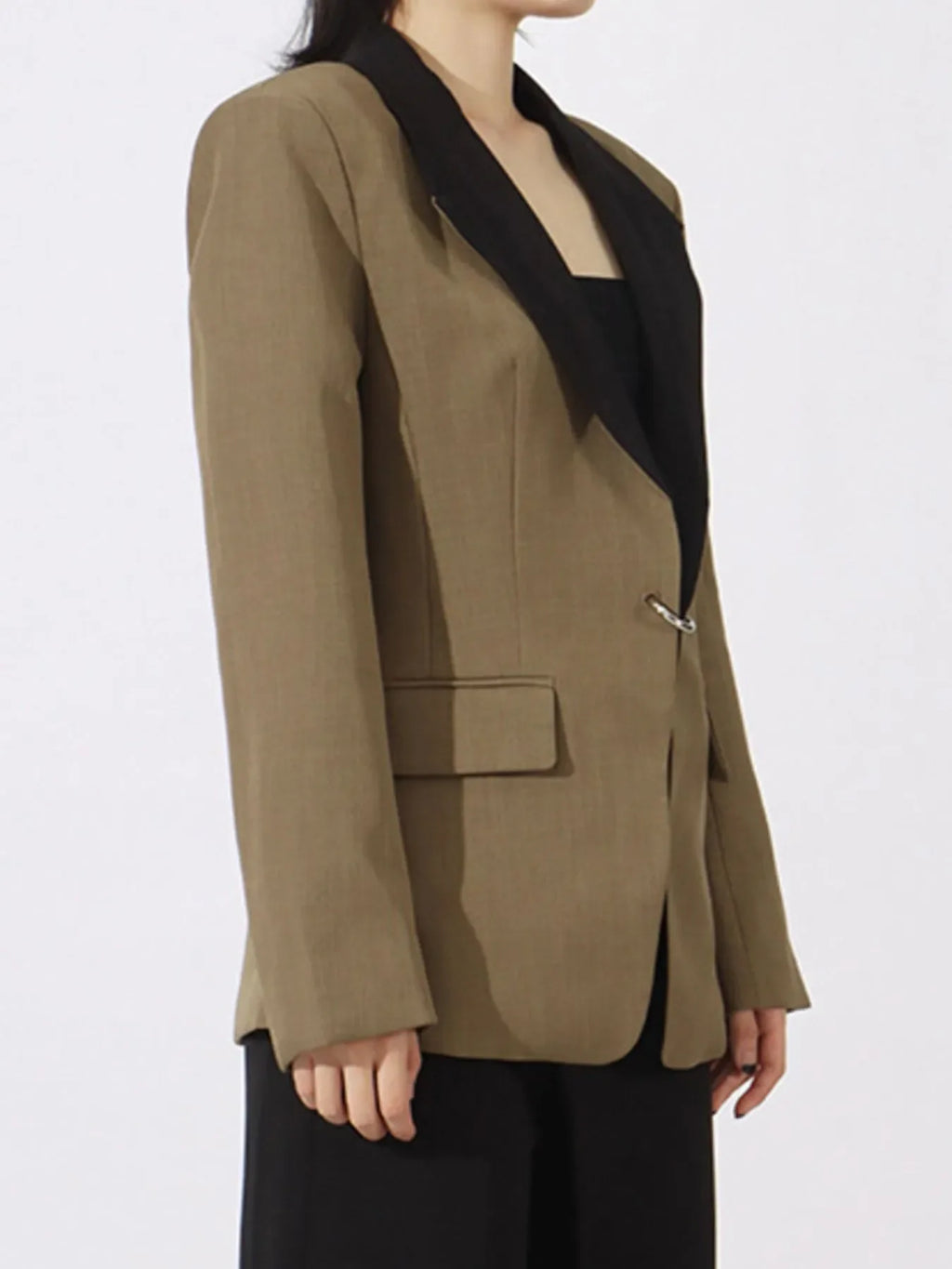 Contrast Lapel Collar Long Sleeve Blazer
