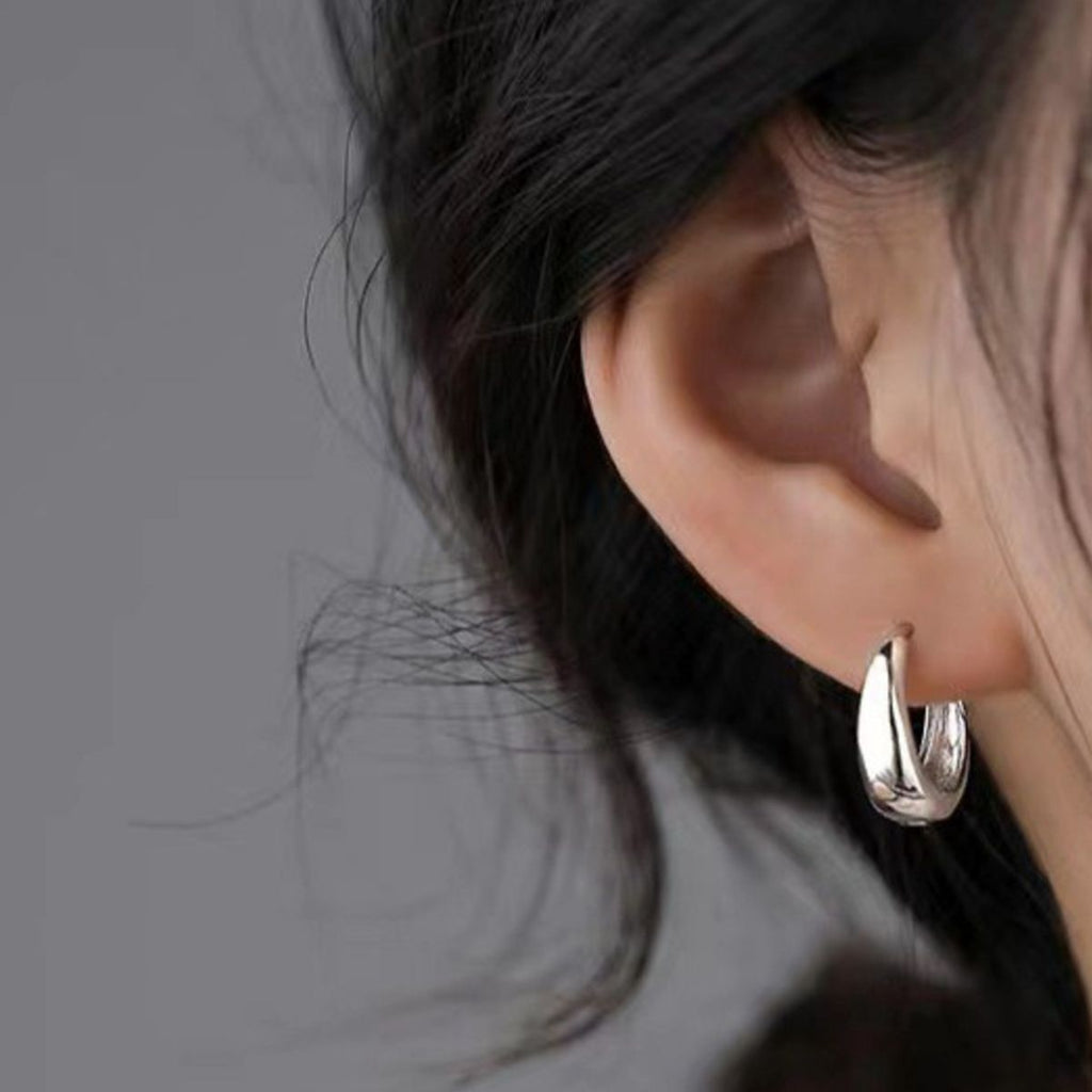 Lightweight Hoop Earrings
