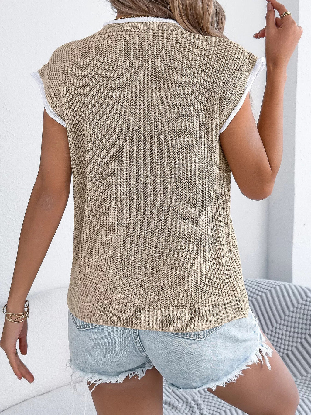 Contrast Trim Round Neck Cap Sleeve Sweater