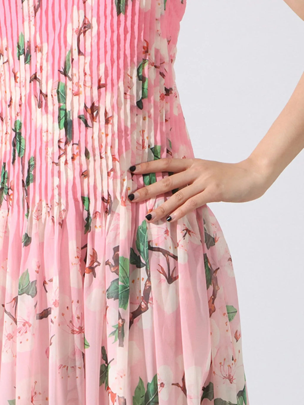 Floral Print Pleated Maxi Dress