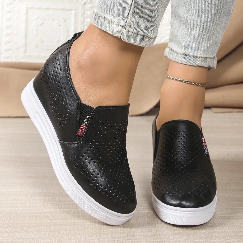 Round Toe Platform Loafers