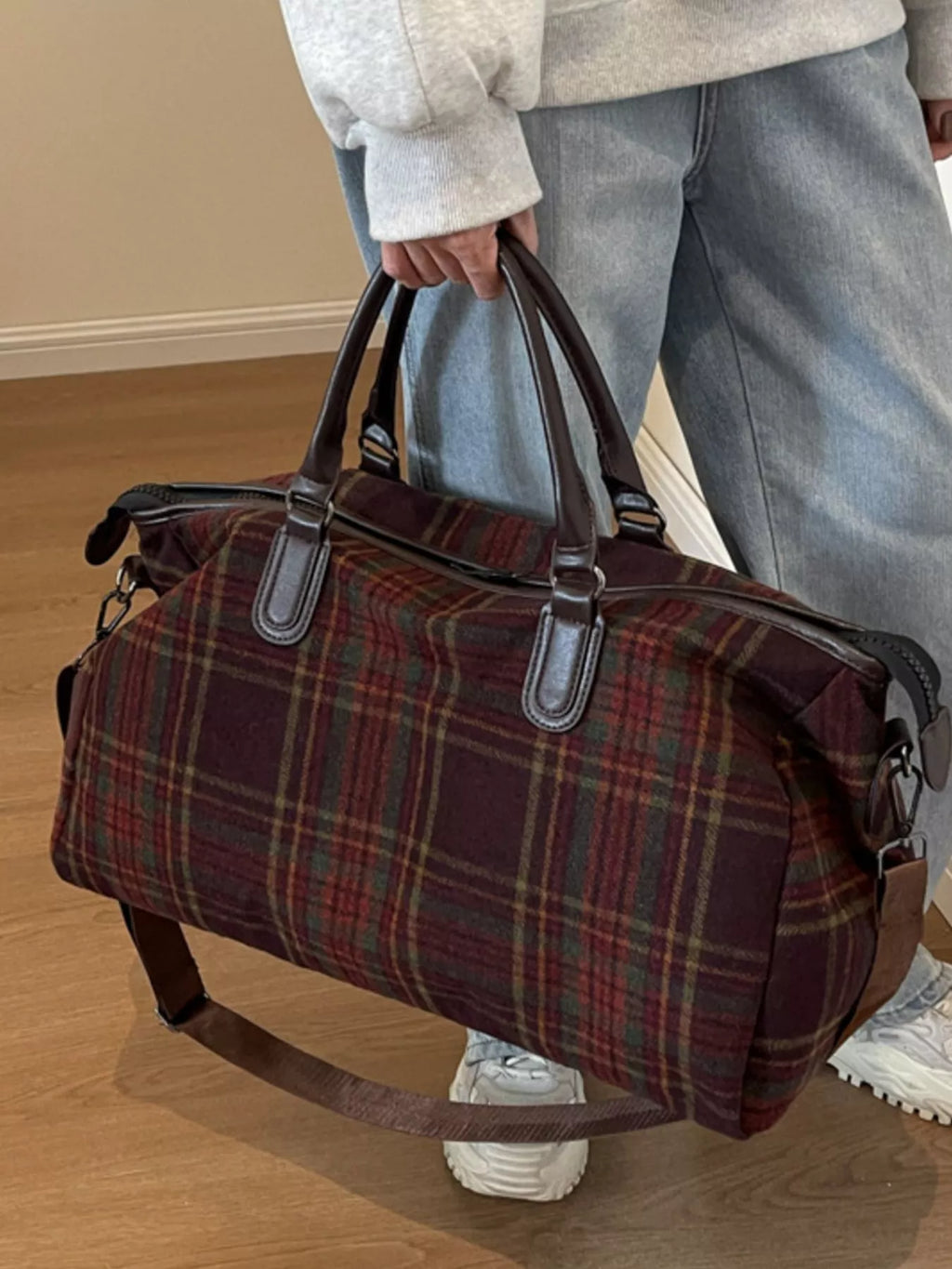 Vintage Plaid Pattern Travel Bag