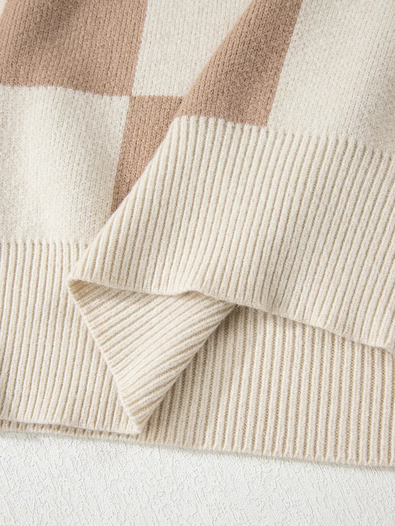 Checkered Pattern Ribbed Trim Knit Baggy Sweater