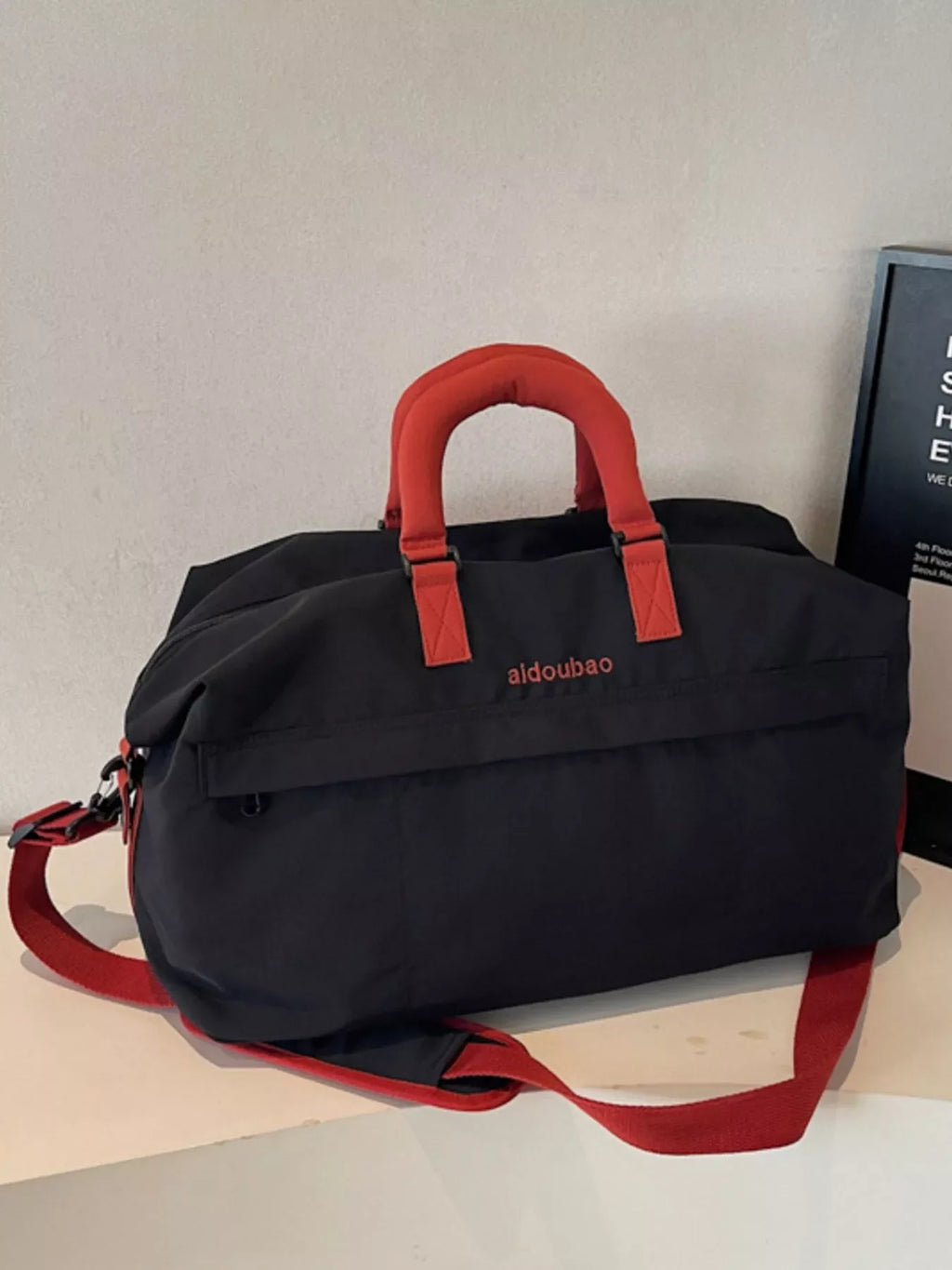 Large Capacity Lightweight Travel Bag