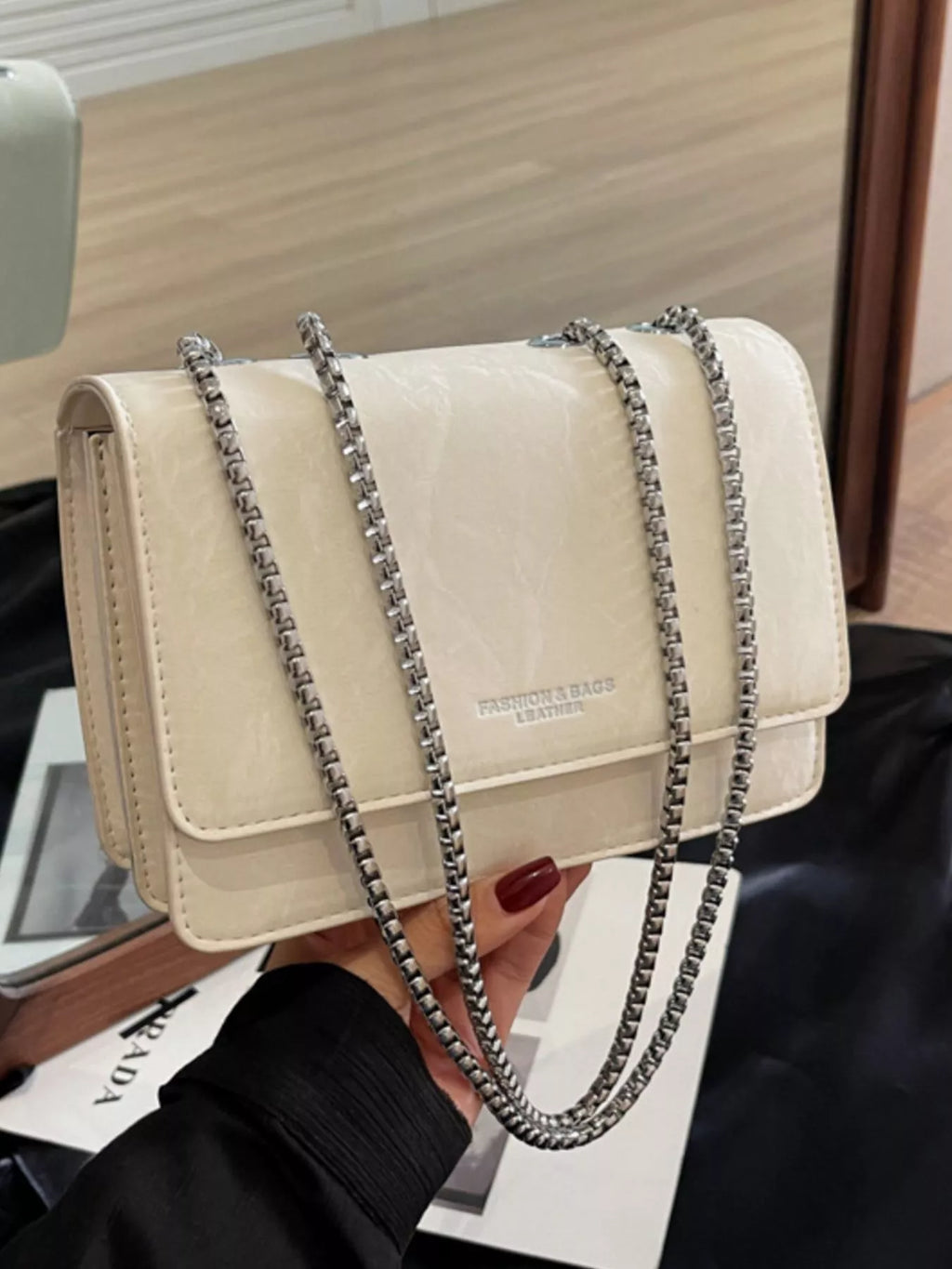 Texture Chain Shoulder Bag