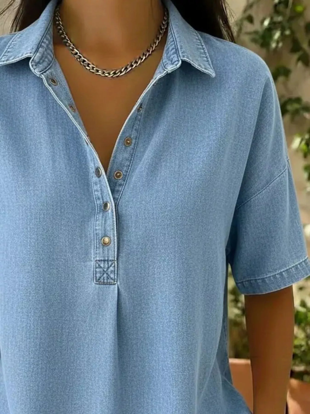 Snap Down Short Sleeve Blouse