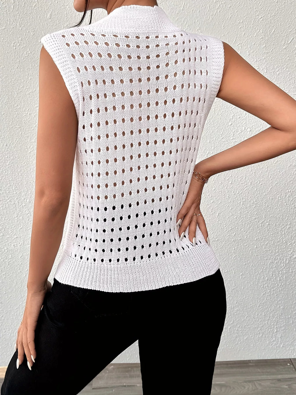 Hollow Out Round Neck Knit Tank