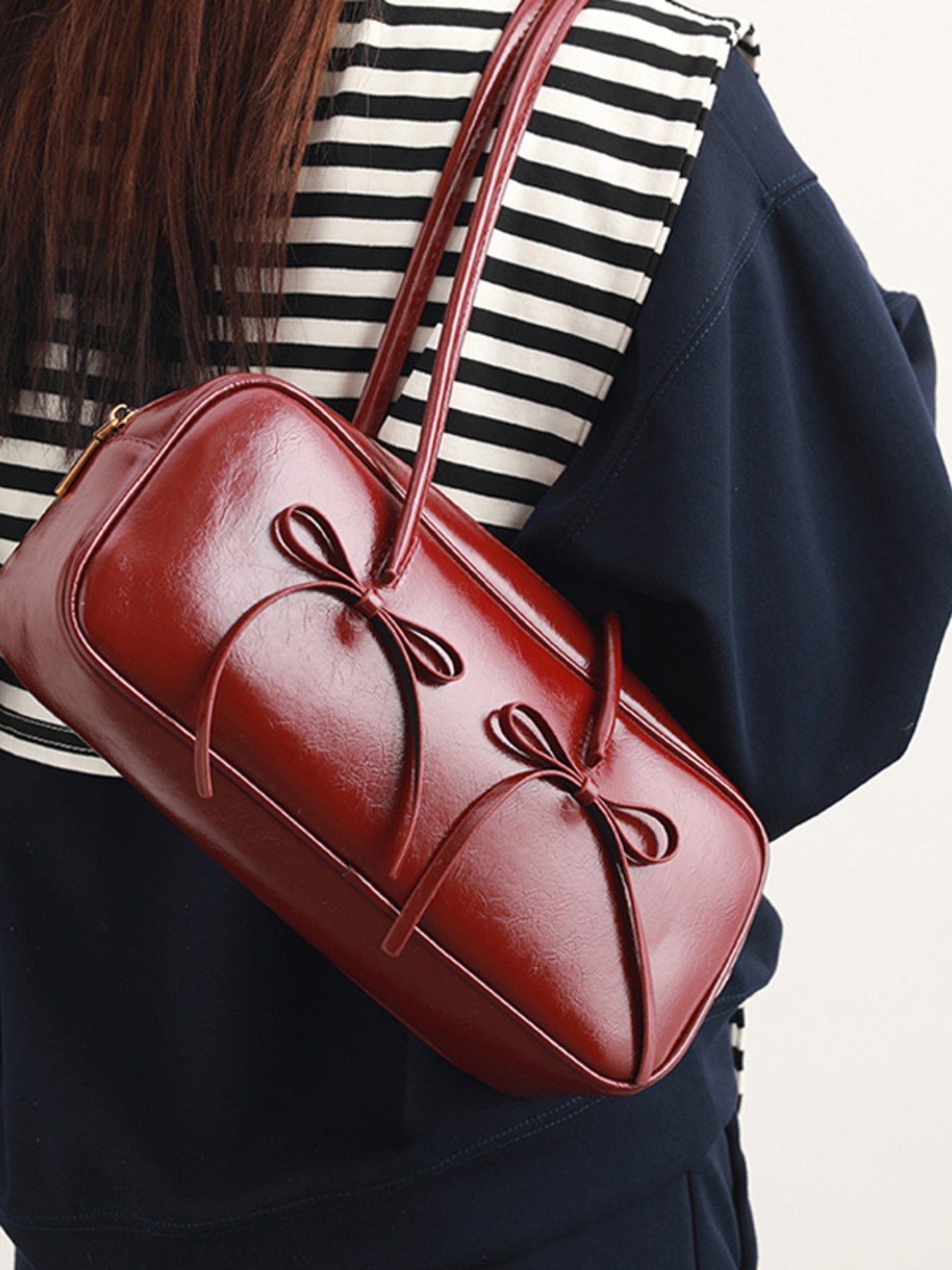 Bow Decor Shoulder Bag