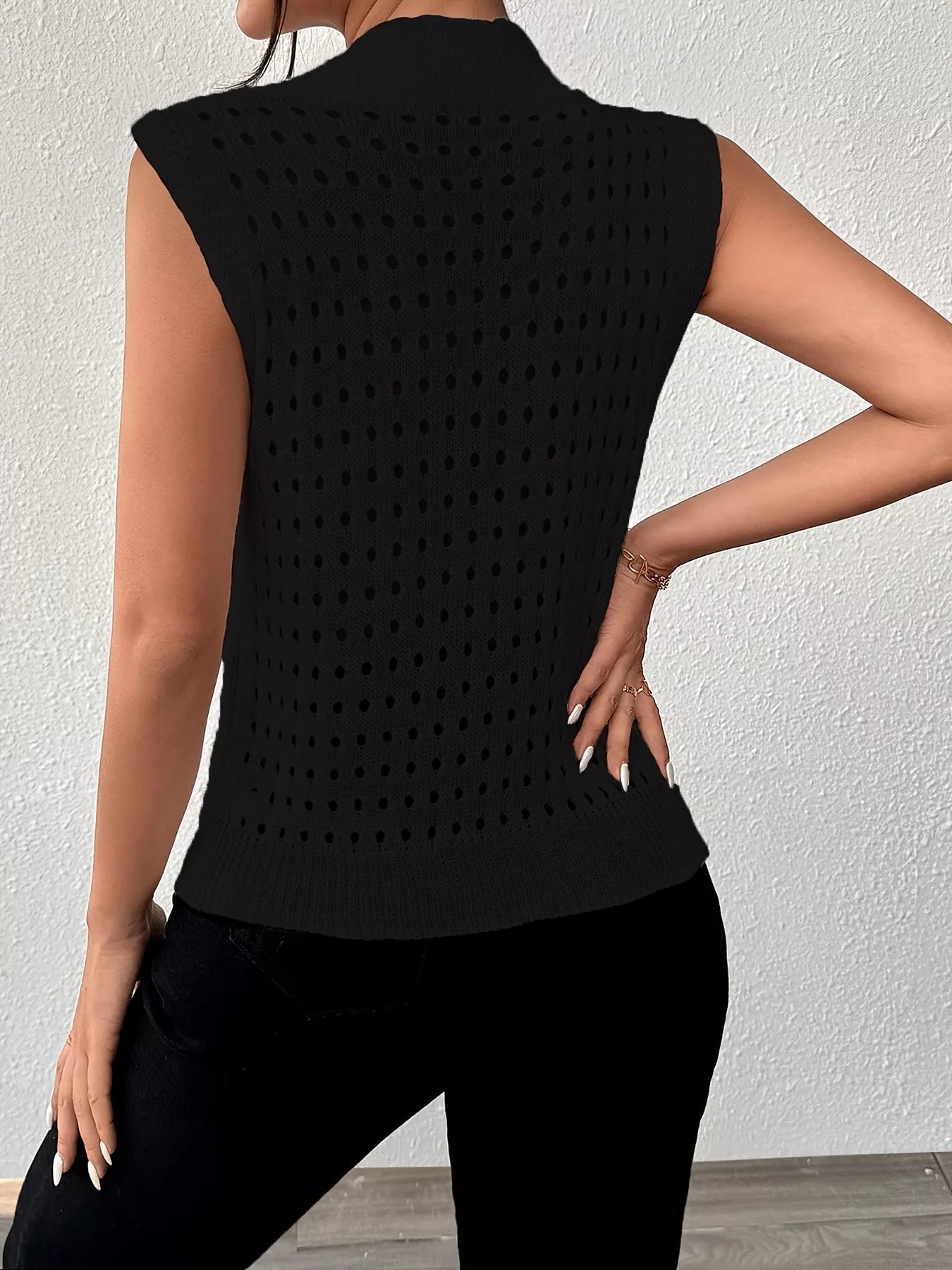 Hollow Out Round Neck Knit Tank
