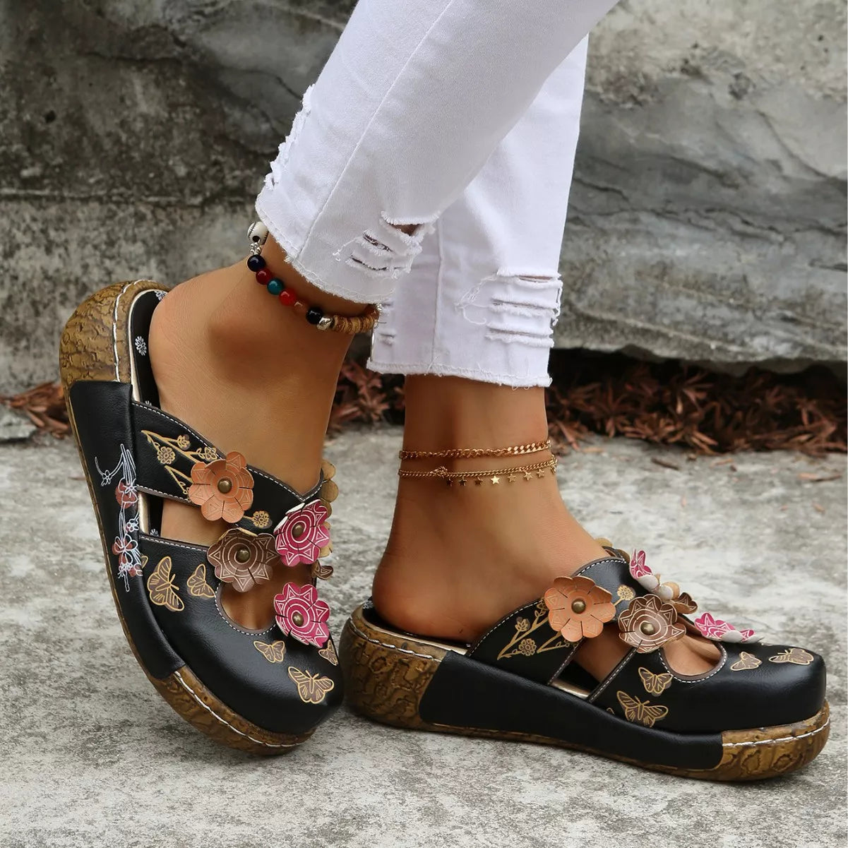 Round Toe Platform Sandals