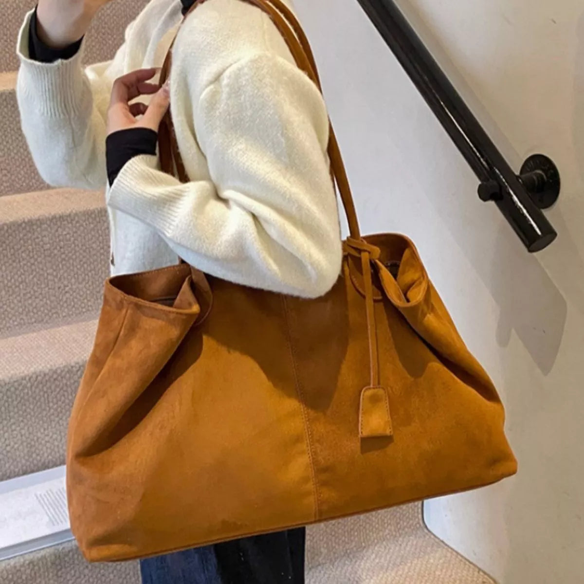 Large Capacity Shoulder Bag