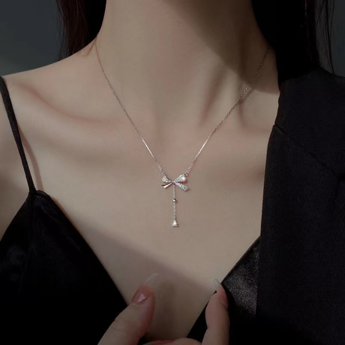 925 Sterling Silver Bow Pendant Necklace