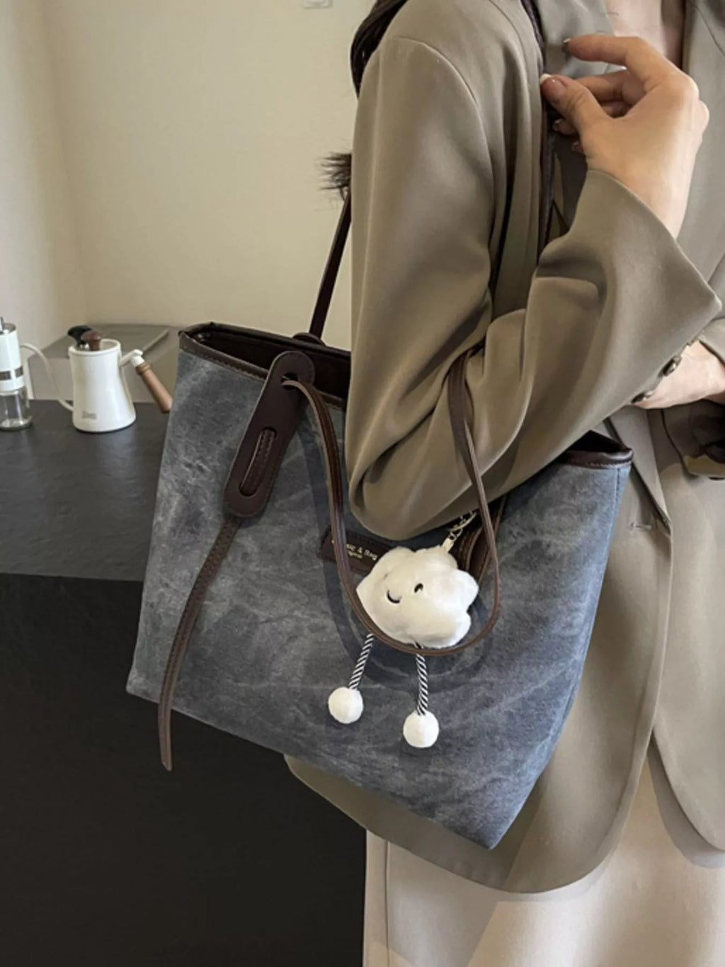 Vintage Style Cloud Charm Shoulder Bag