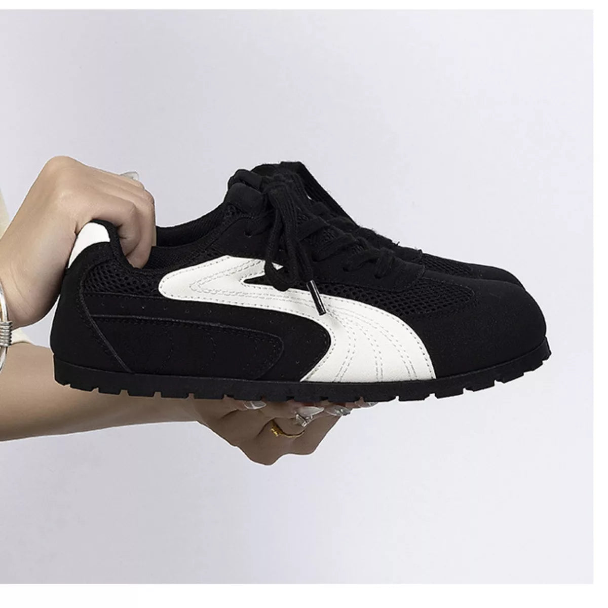 Contrast Lace Up Casual Sneakers