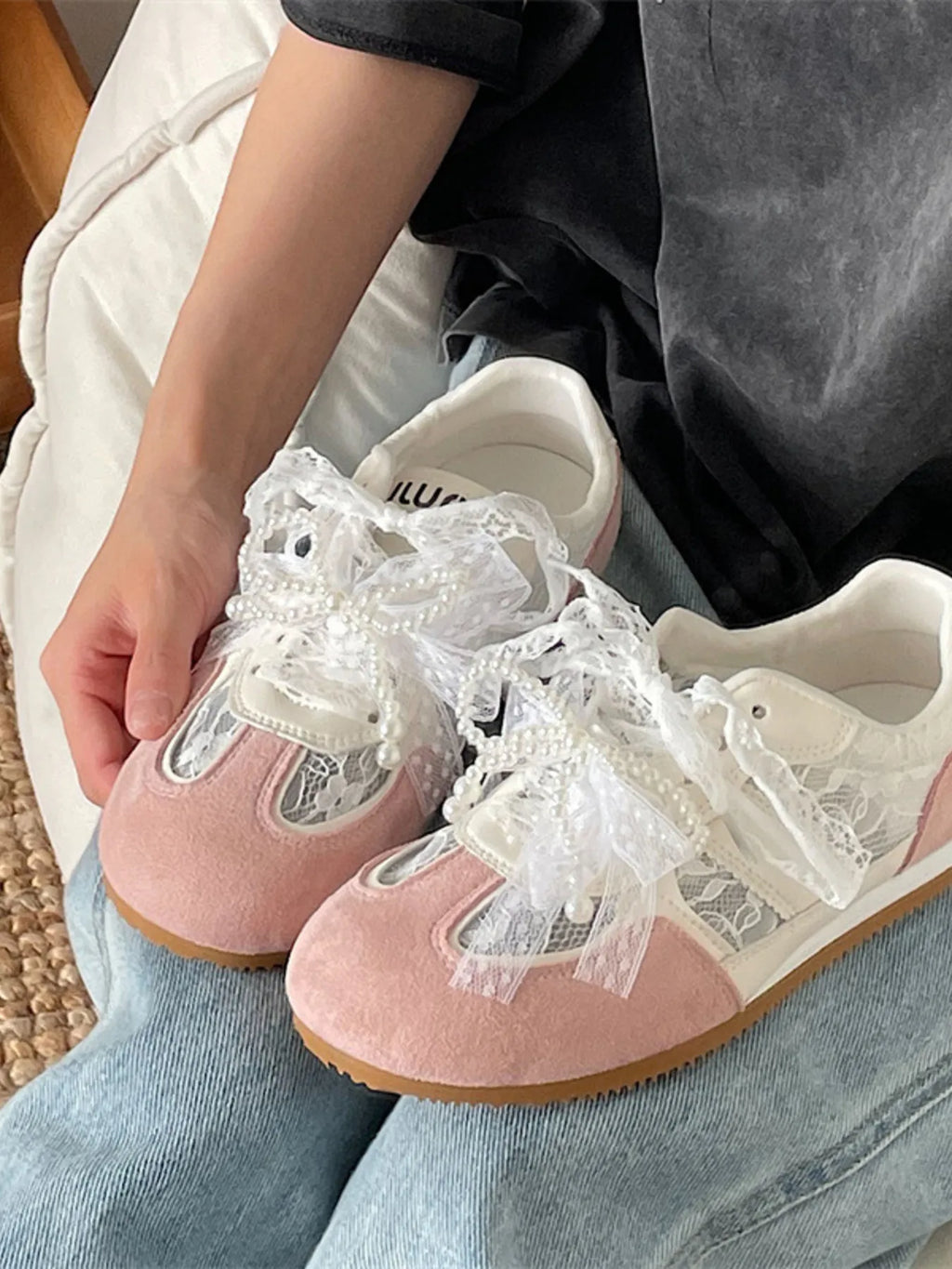 Vintage Lace Ribbon Sneakers