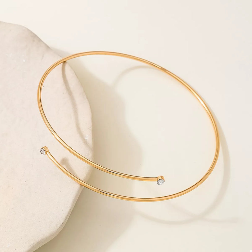 Delicate Gold Wire Upper Arm Bracelet
