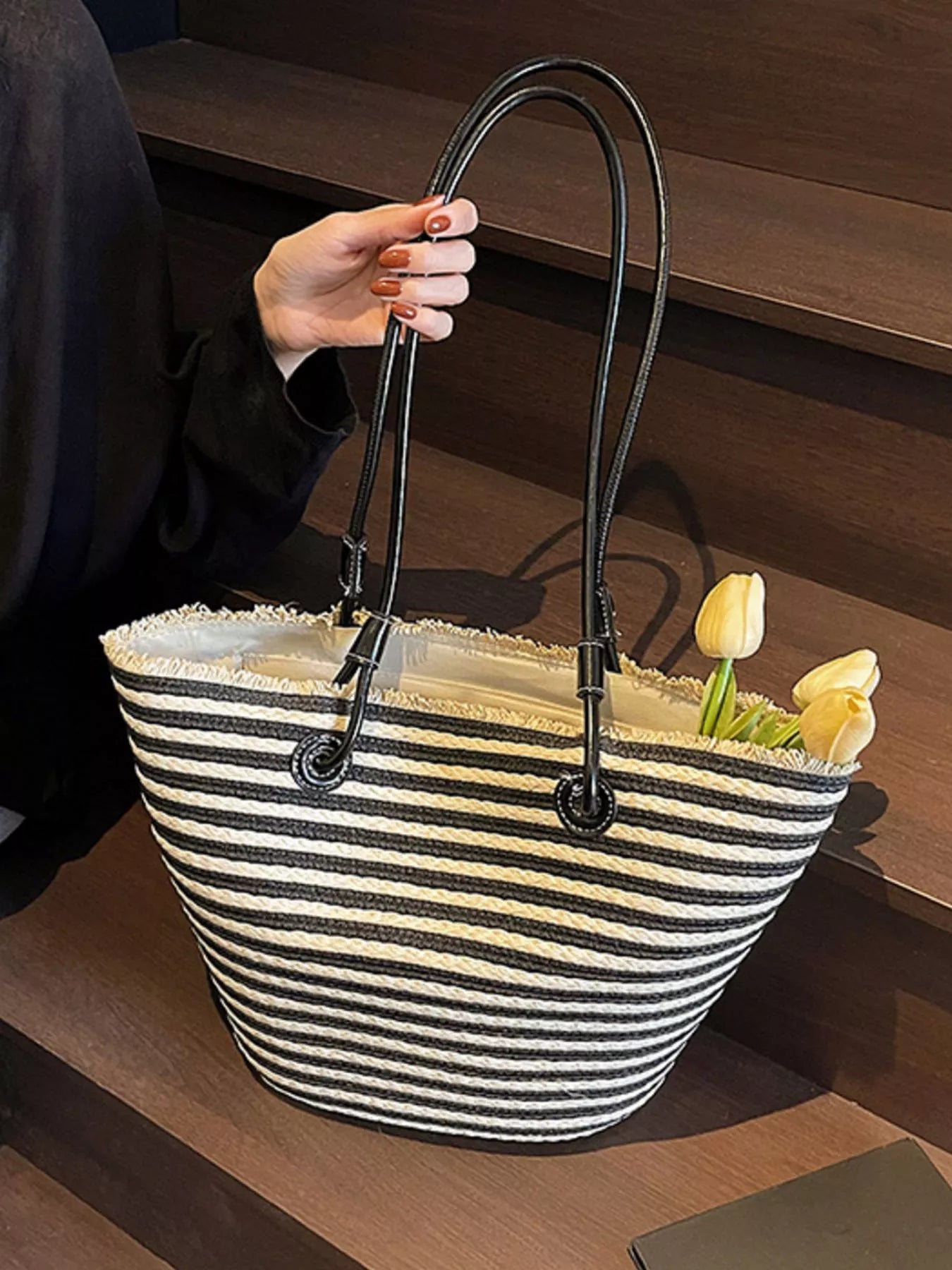 Striped Woven Straw Shoulder Bag